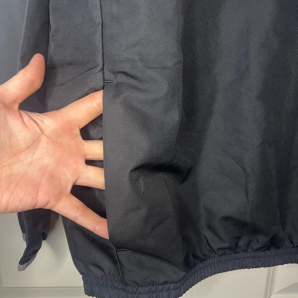Under Armour Gray and Black Half-Zip Pullover/Windbreaker - Picture 4 of 9